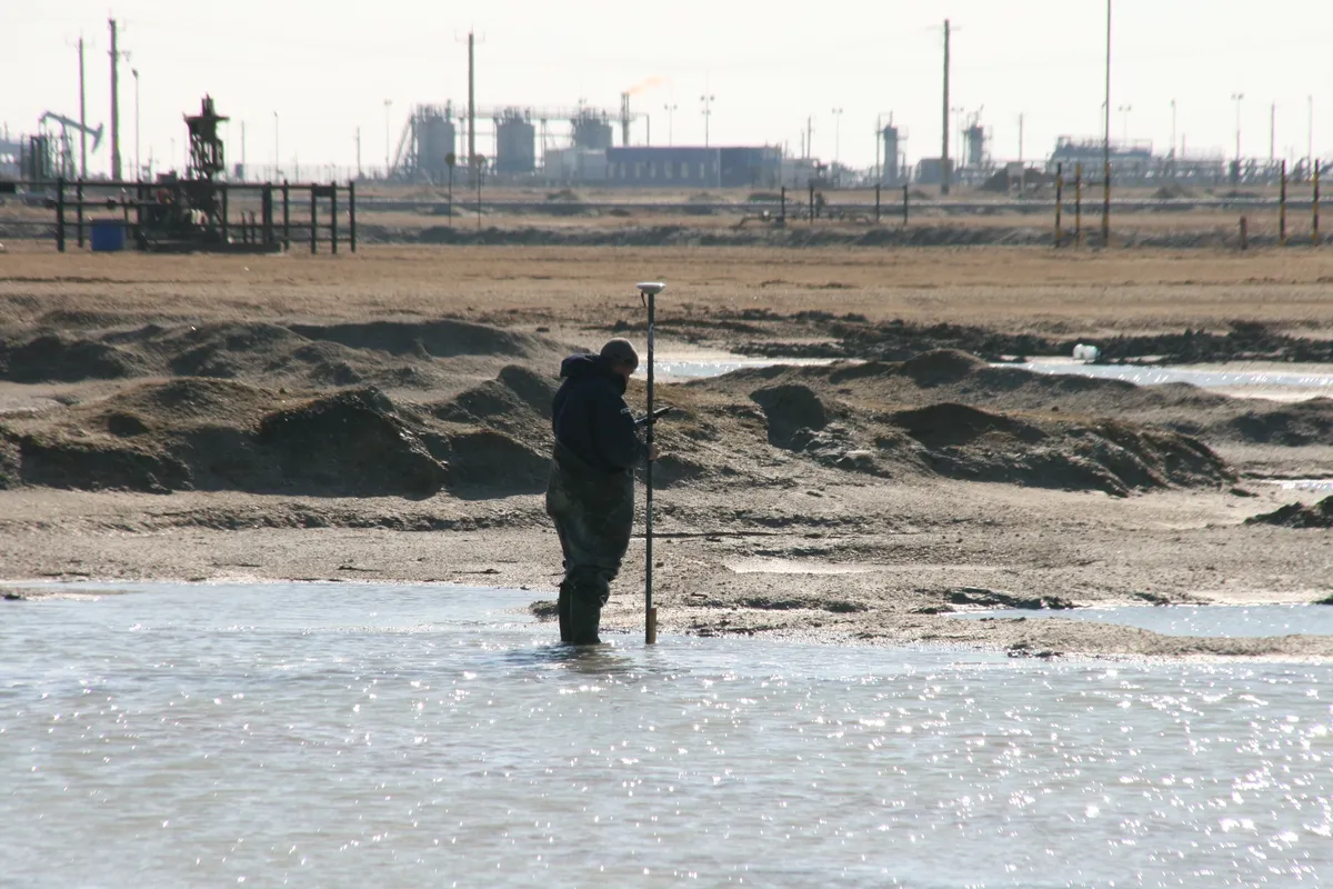 Изображение геодезических или геологических работ на объекте