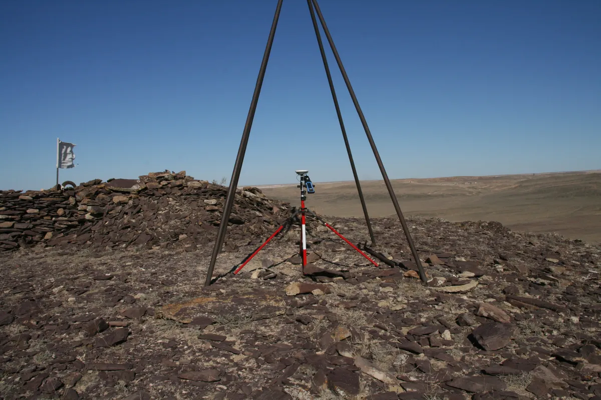 Изображение геодезических или геологических работ на объекте