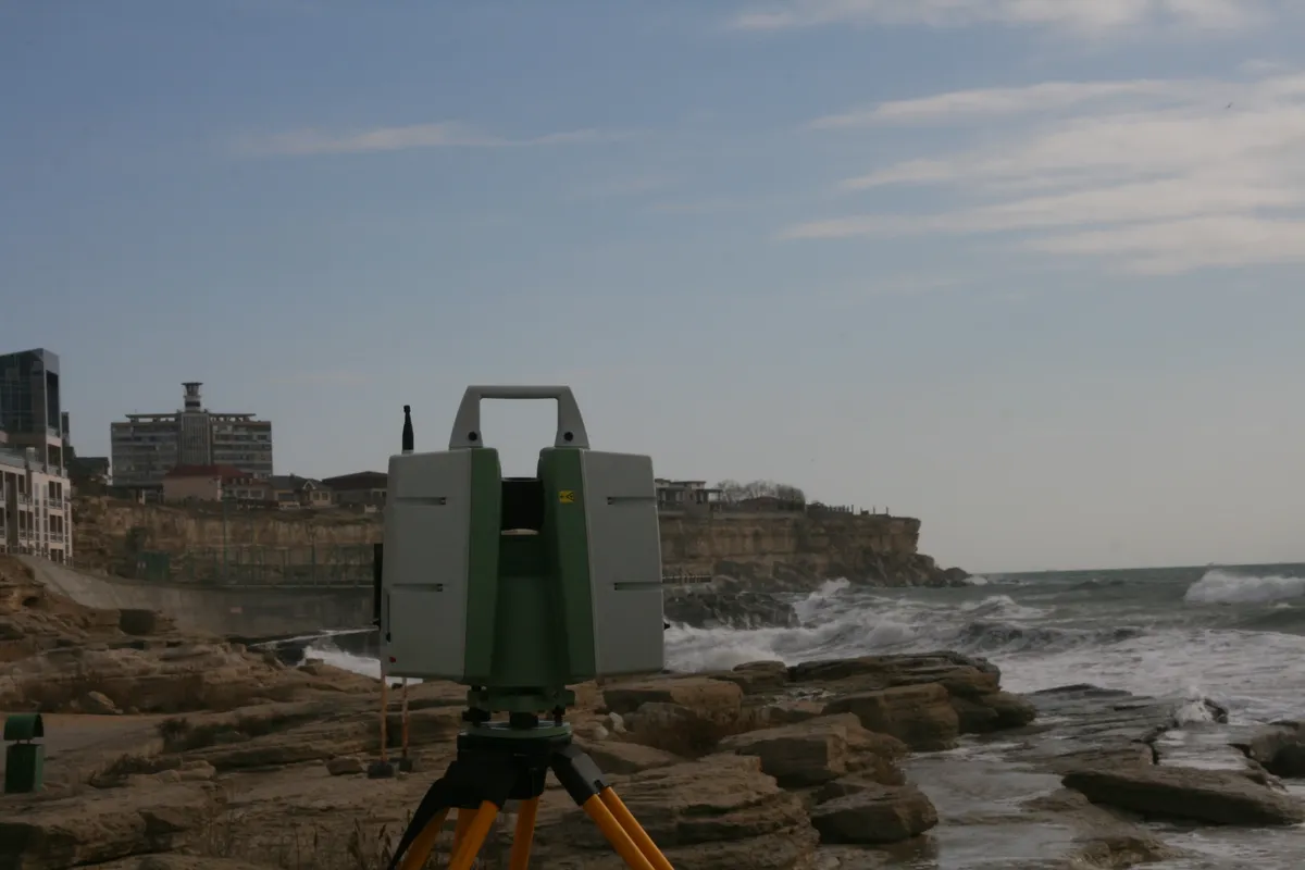 Изображение геодезических или геологических работ на объекте